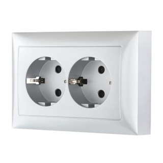 Розетка двойная линейная Серебро с з/к с защитными шторками LK60 LK STUDIO 863703 863703 - фото 15523