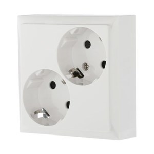 Розетка двойная с з/к с защитными шторками LK60 LK STUDIO 863504 863504